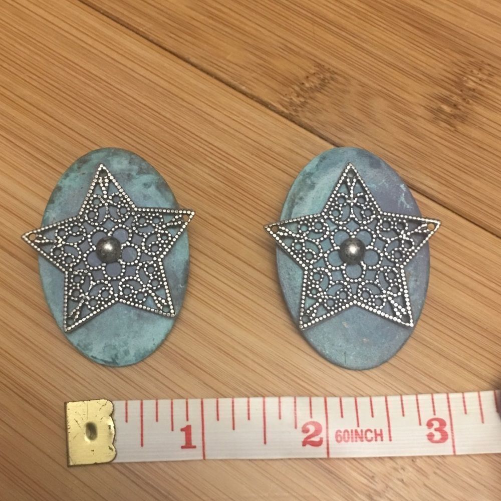 Star Shell Earrings - Picture 3 of 5
